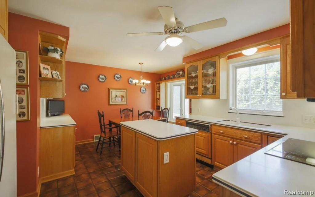 1021 Audubon Road Grosse Pointe, MI 48230 - Photo 2 of 18 13-photo-web-1680x1050-153682.jpg