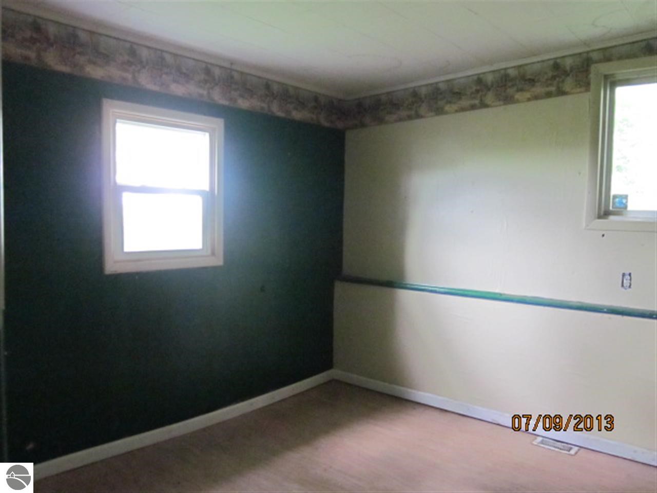 1759 East Washington Road Ithaca, MI 48847 - Photo 8 of 14 1749705-7.JPG