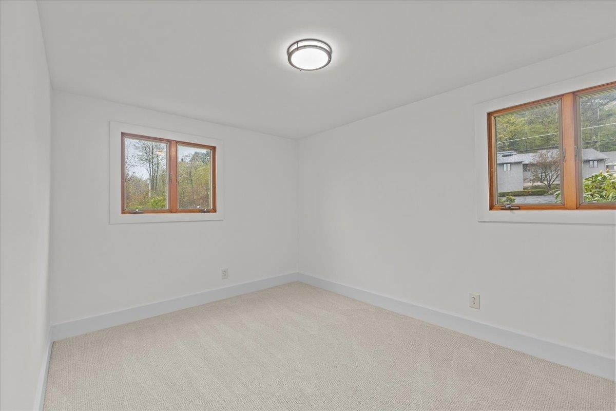 4196 St George Road Williston, VT 05495 - Photo 17 of 42