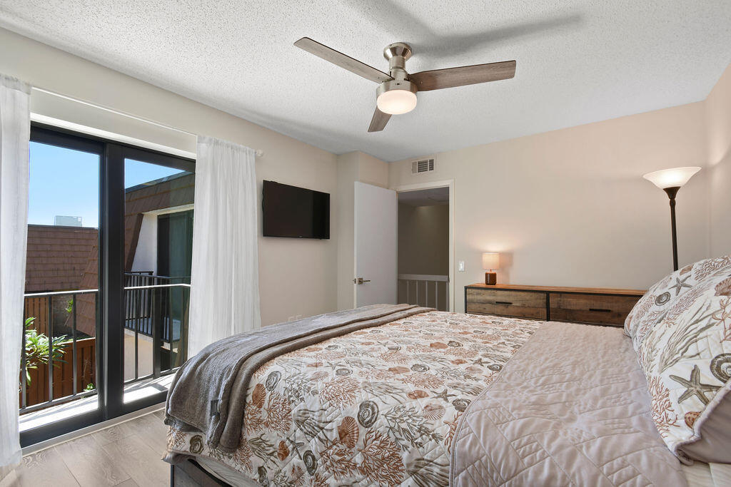 3900 Southeast County Line Road, Unit 22A Jupiter, FL 33469 - Photo 35 of 50 3900CountyLineRd#22A_40