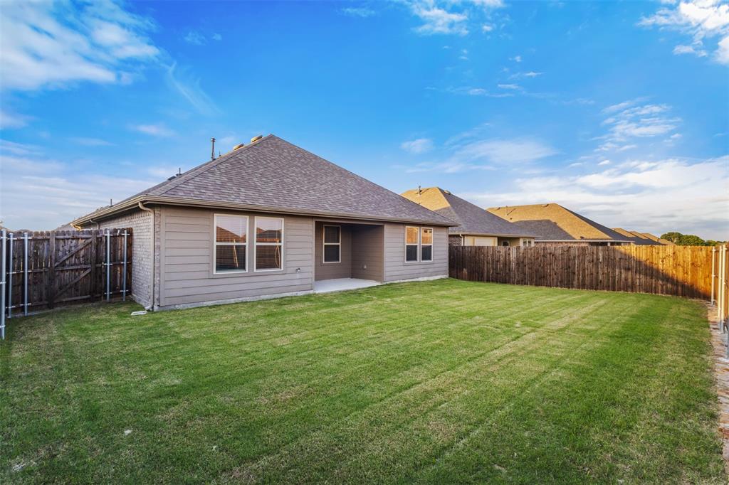 513 Spur Ridge Princeton, TX 75407 - Photo 12 of 15