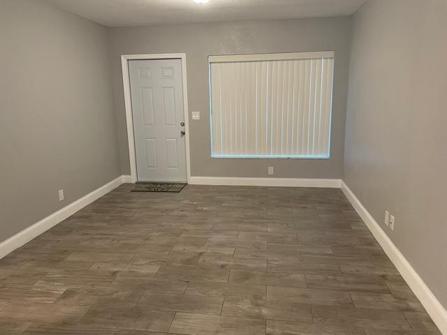 1320 West 3rd Street Riviera Beach, FL 33404 - Photo 2 of 13 Living