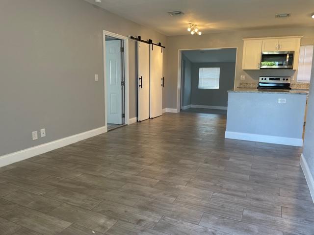 1320 West 3rd Street Riviera Beach, FL 33404 - Photo 3 of 13 Living