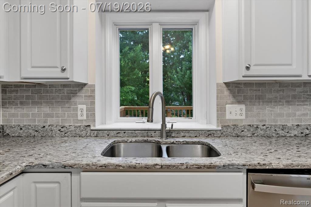 3052 Ridley Way Howell, MI 48843 - Photo 20 of 45 Gallery Image 20