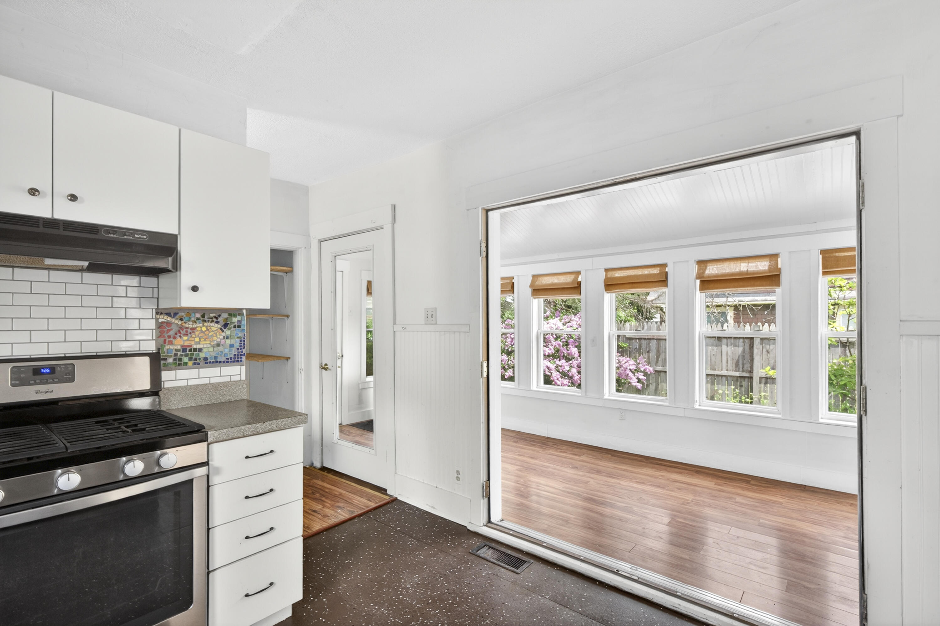 15 Tea Street Rockland, ME 04841 - Photo 9 of 39 16-15TeaStreet-Rockland-KS