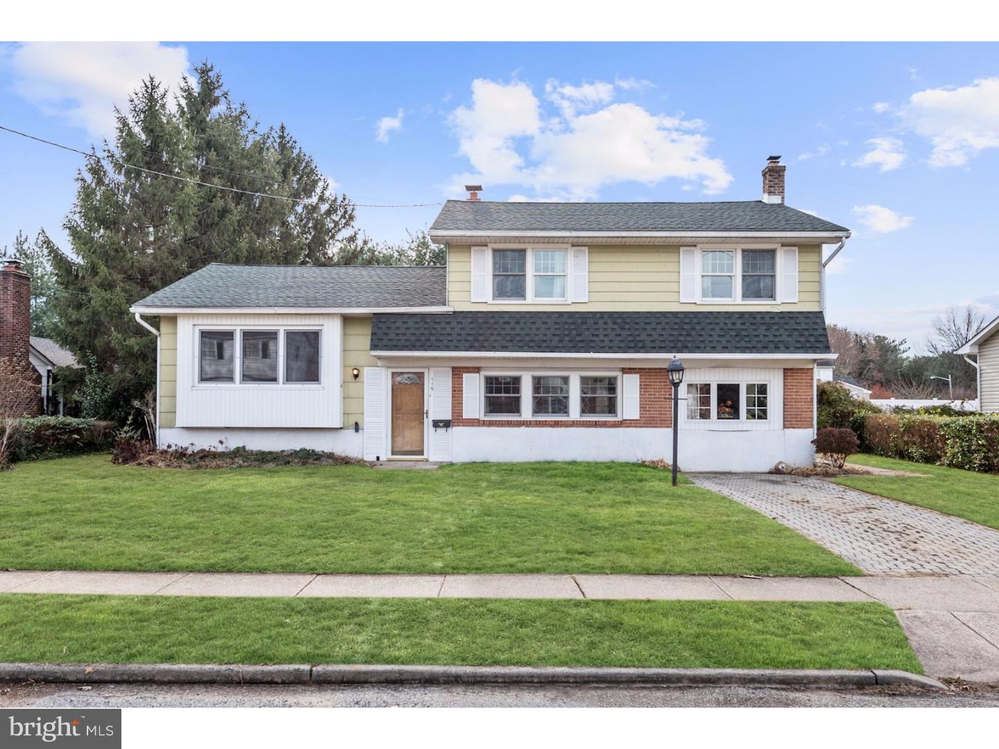 115 Colonial Road Edgewater Park, NJ 08010 - Photo 1 of 24 Exterior Front