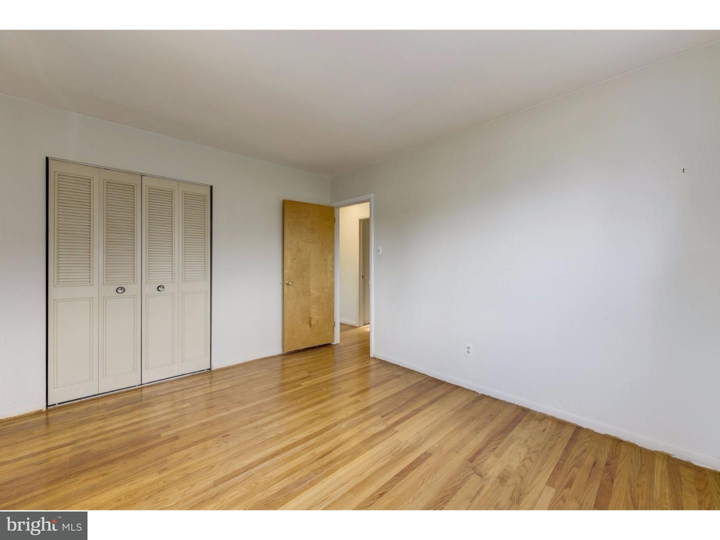 115 Colonial Road Edgewater Park, NJ 08010 - Photo 17 of 24 Bedroom - Main