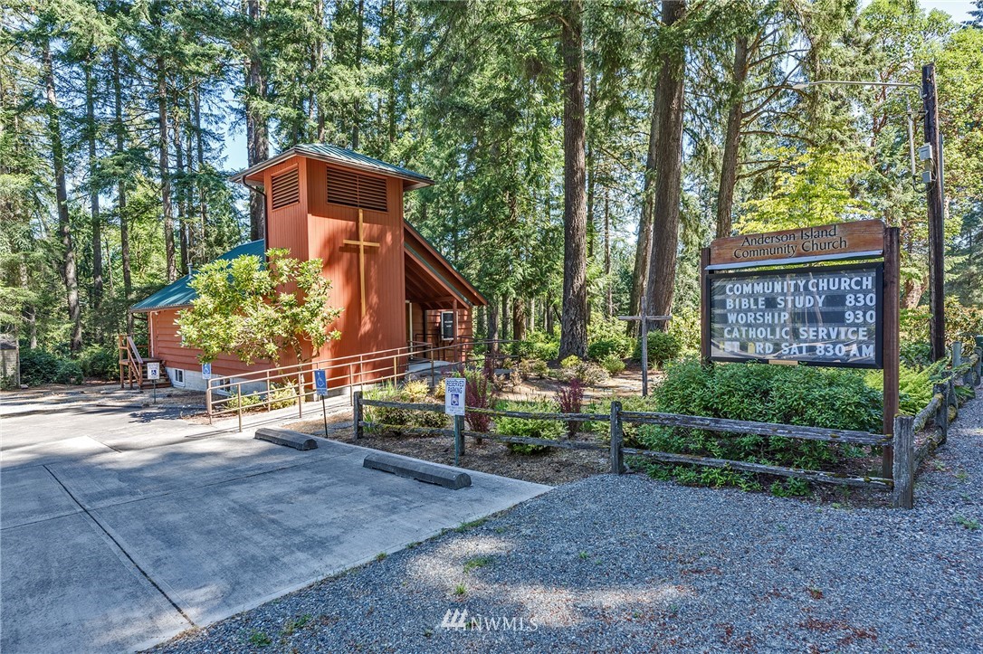 9808 Steffensen Road Anderson Island, WA 98303 - Photo 13 of 19