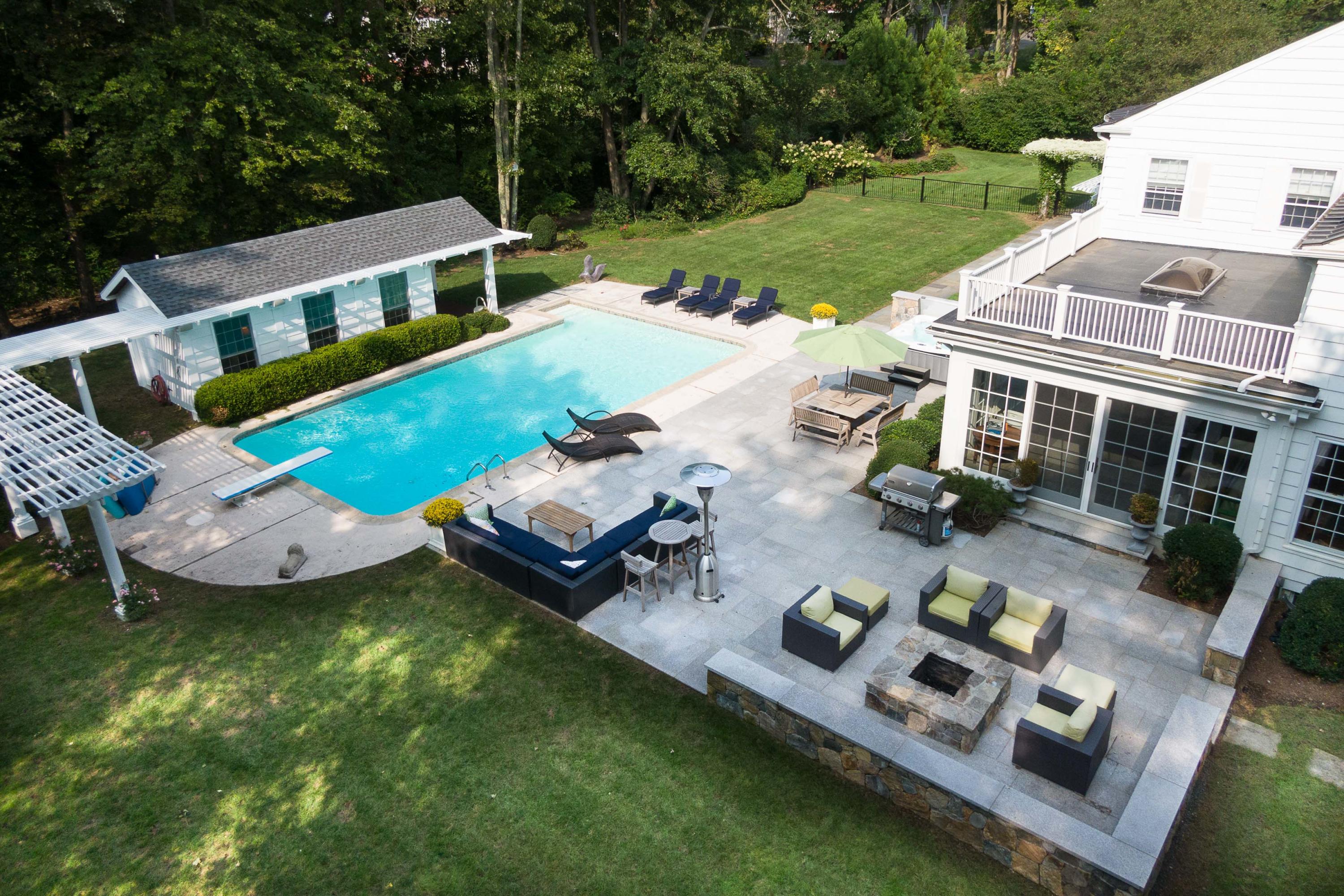 27 Dunning Road New Canaan, CT 06840 - Photo 7 of 60 Terraces, Heated Pool and Pool House