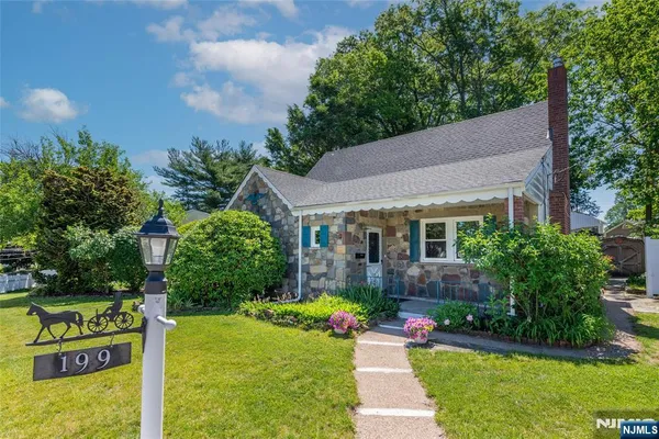 $679,000 | 199 Linwood Avenue, Emerson, NJ 07630
