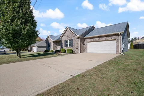 $360,000 | 131 Beaver Creek Drive, Portland, TN 37148