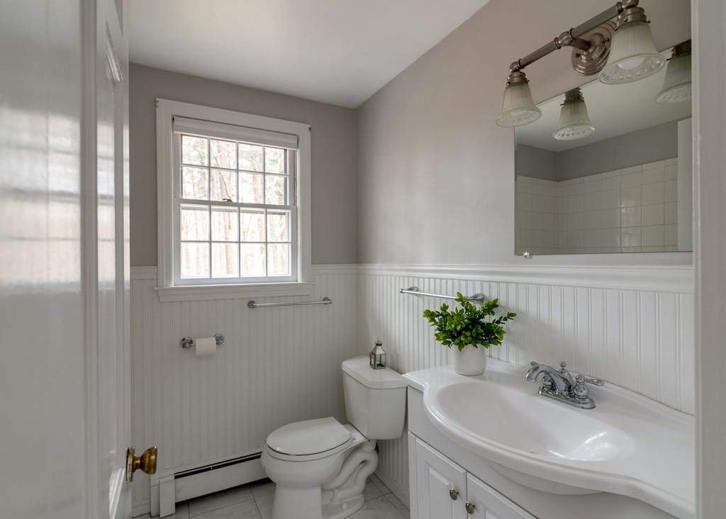 17 Pioneer Road Hingham, MA 02043 - Photo 16 of 21 Gallery Image 16