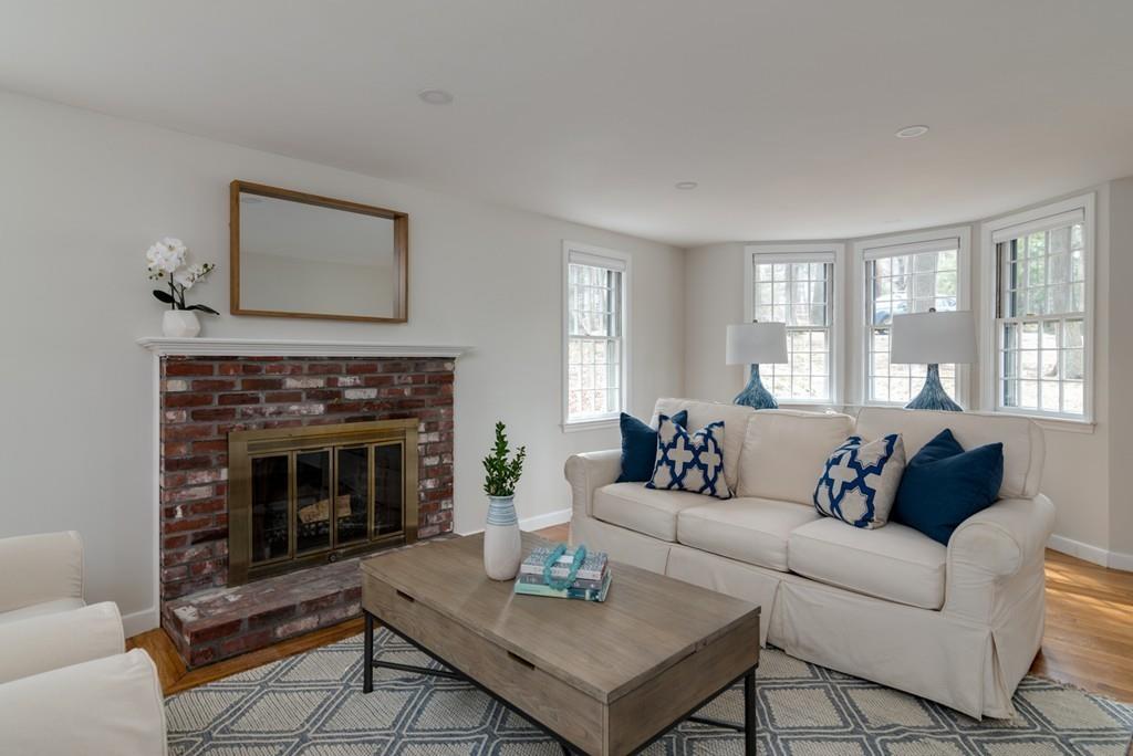17 Pioneer Road Hingham, MA 02043 - Photo 3 of 21 Gallery Image 3