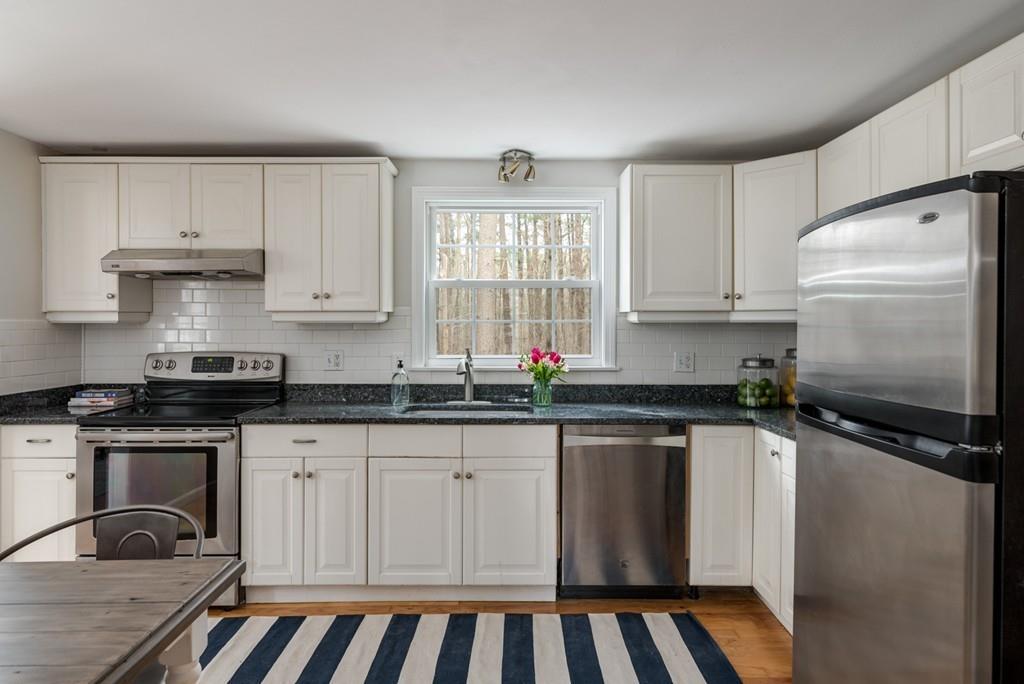 17 Pioneer Road Hingham, MA 02043 - Photo 9 of 21 Gallery Image 9