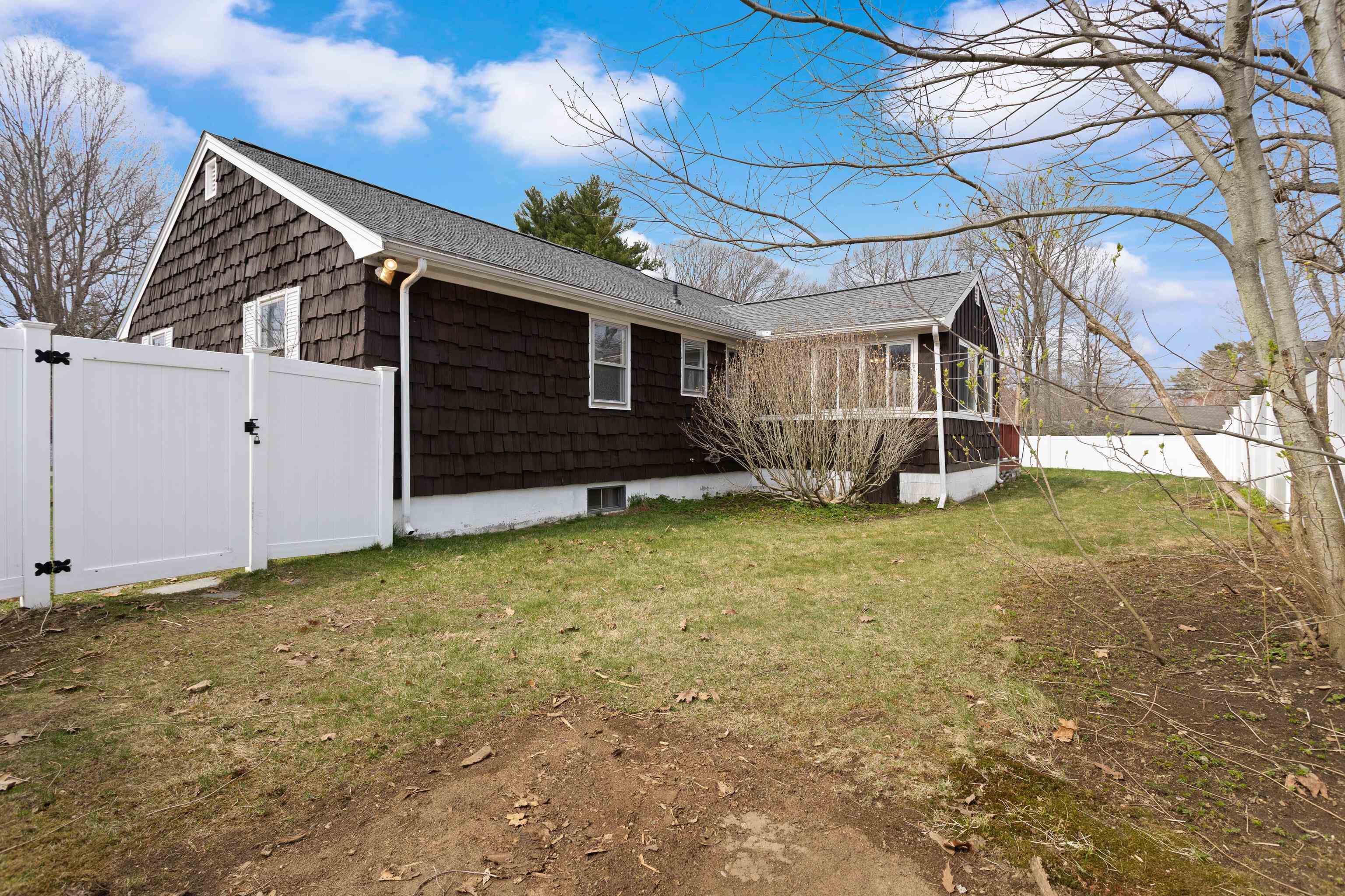 12 Colonial Circle Hampton, NH 03842 - Photo 15 of 60