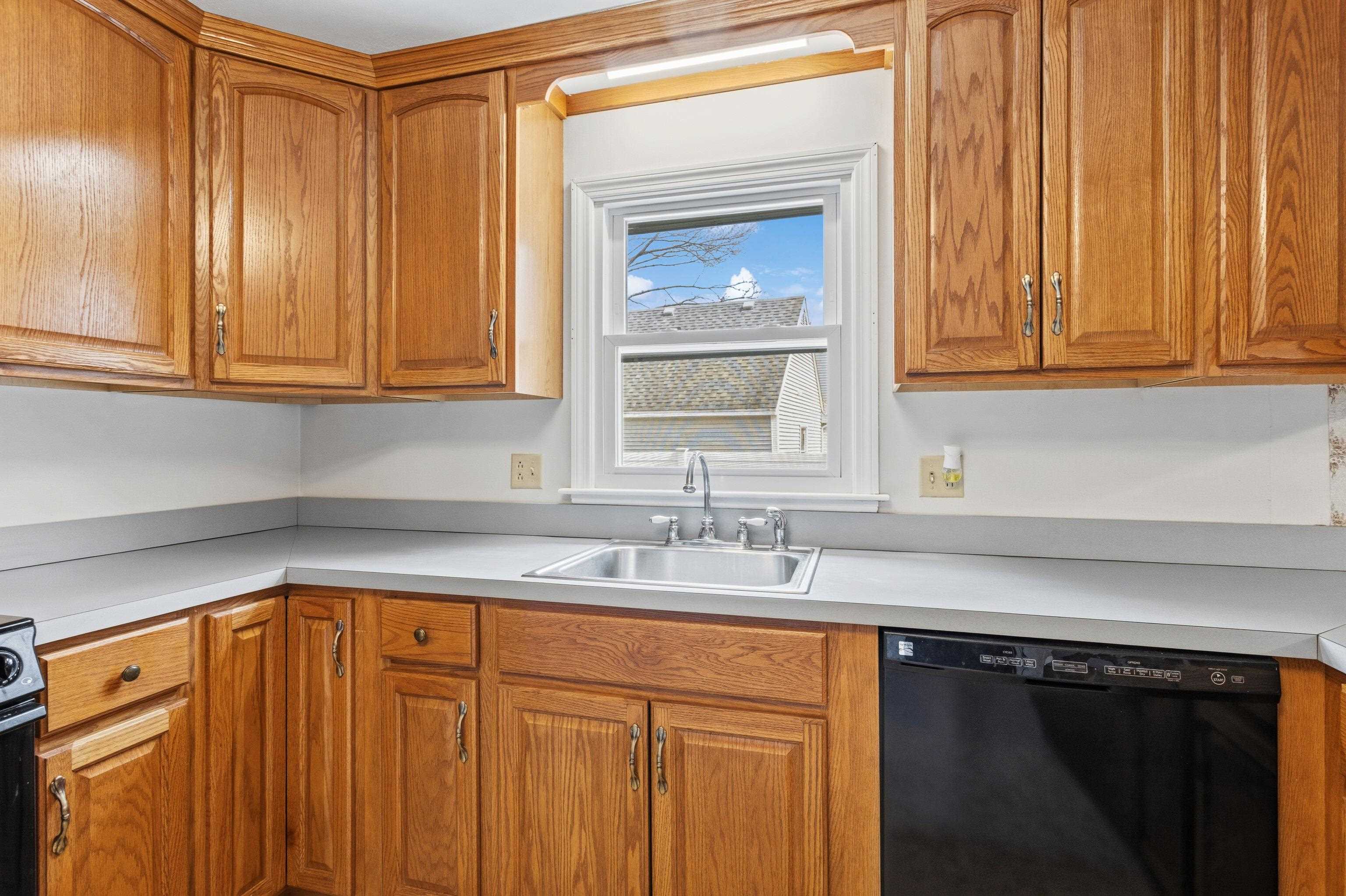 12 Colonial Circle Hampton, NH 03842 - Photo 23 of 60