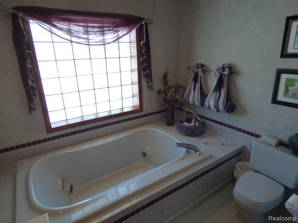 401 Palms Road Columbus, MI 48063 - Photo 30 of 59 P1010847.jpg