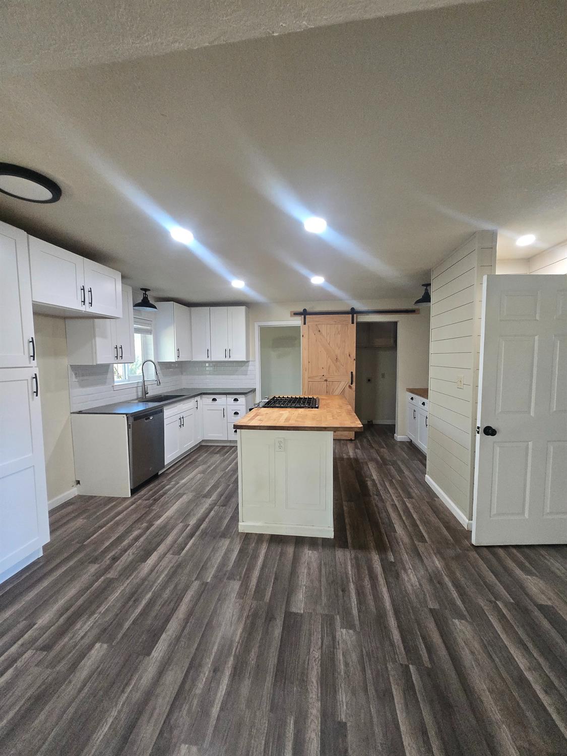 10601 Lime Kiln Road Grass Valley, CA 95949 - Photo 13 of 79 View of kitchen from living room.