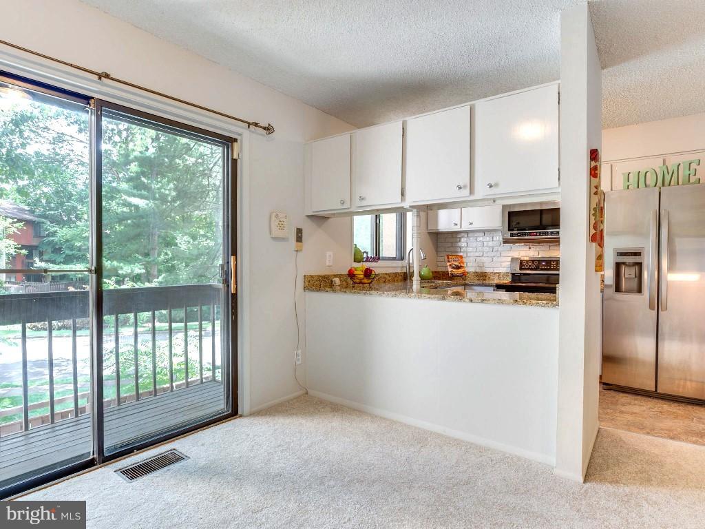 2182 Cartwright Place Reston, VA 20191 - Photo 10 of 30 Dining Room