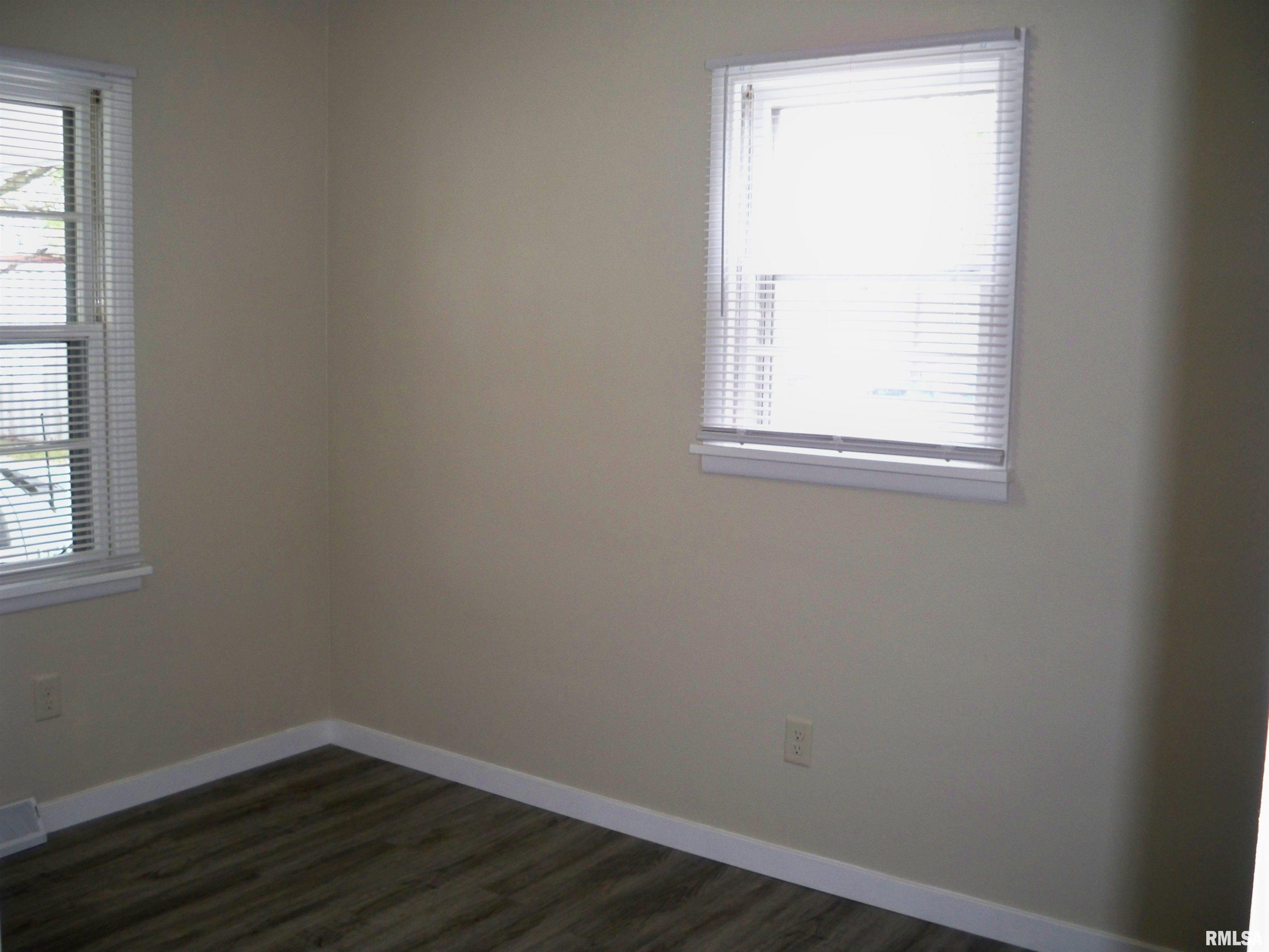 208 Highland Avenue Springfield, IL 62704 - Photo 15 of 16 Gallery Image 15