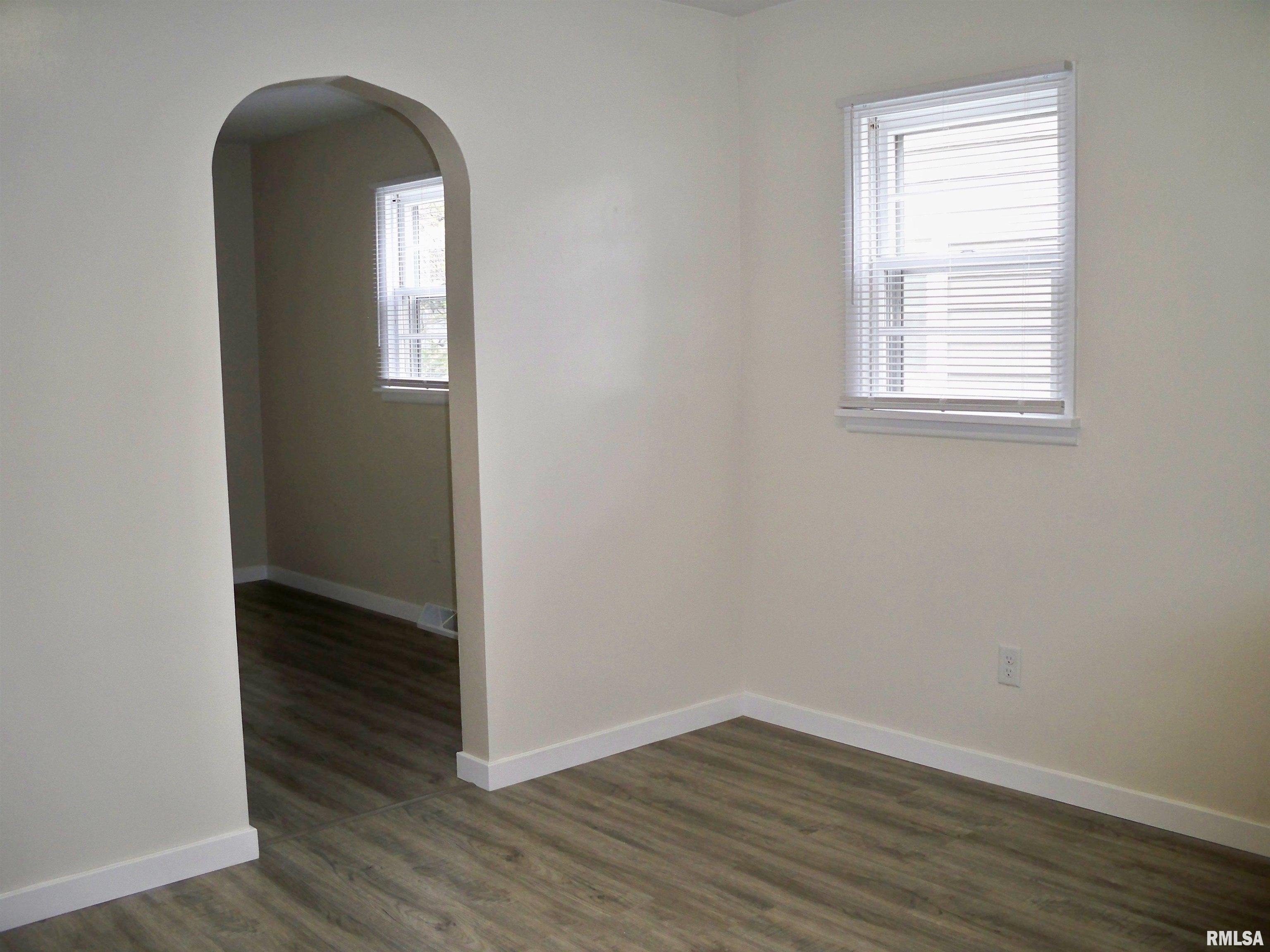 208 Highland Avenue Springfield, IL 62704 - Photo 6 of 16 Gallery Image 6