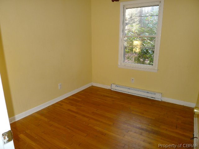 8679 Marlfield Road Gloucester, VA 23061 - Photo 6 of 9