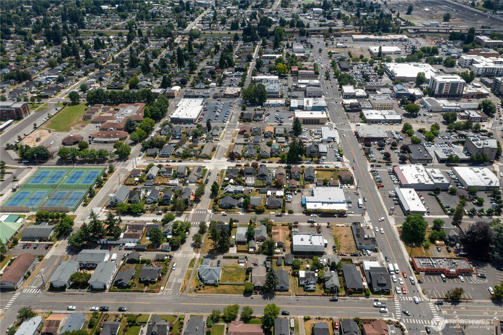 3703 3rd Street Northeast Auburn, WA 98002 - Photo 17 of 23 an aerial view of multiple house