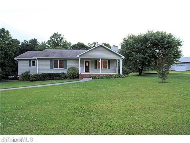 1040 Briarcreek Road King, NC 27021 - Photo 1 of 8 Exterior Front.