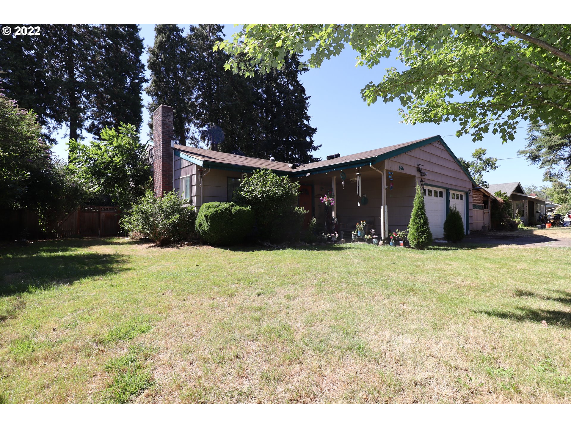 866 58th Street Springfield, OR 97478 - Photo 3 of 12 a view of house and outdoor space
