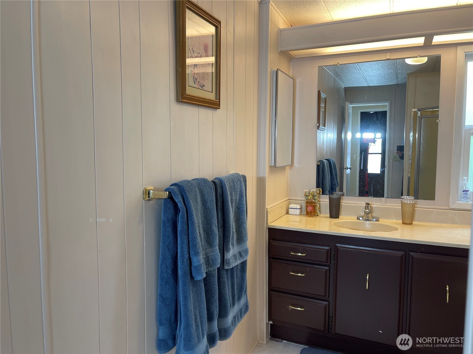 2101 South 324th Street, Unit 21 Federal Way, WA 98003 - Photo 18 of 39 a bathroom with a double vanity sink and mirror
