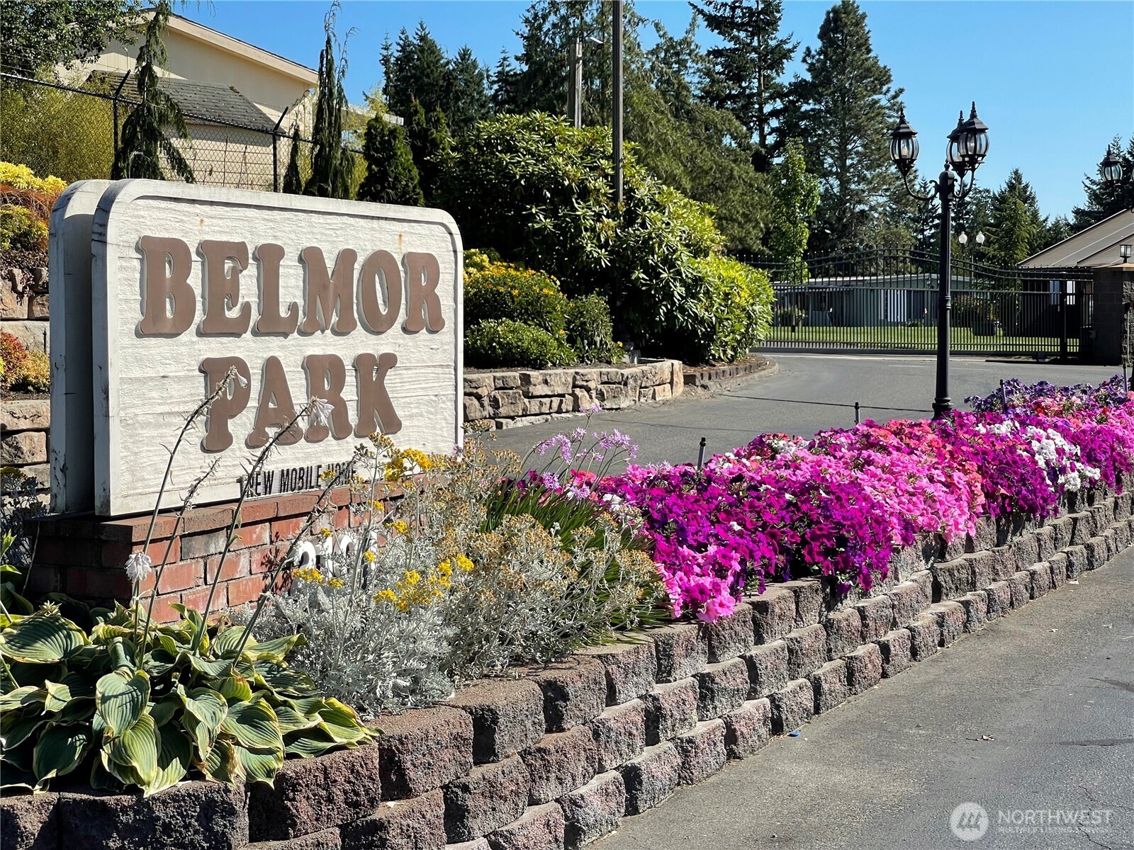 2101 South 324th Street, Unit 21 Federal Way, WA 98003 - Photo 2 of 39 a view of a sign board