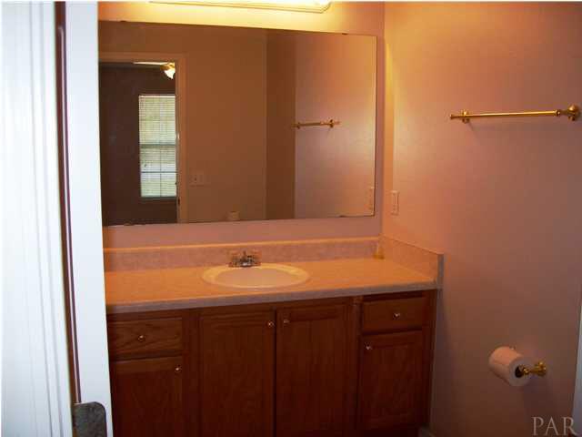 5225 Black Road Milton, FL 32583 - Photo 9 of 15 Gallery Image 9