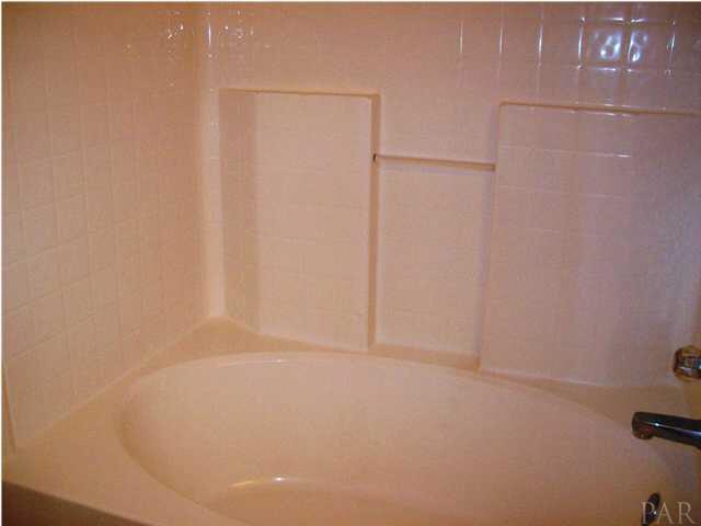 5225 Black Road Milton, FL 32583 - Photo 10 of 15 Gallery Image 10