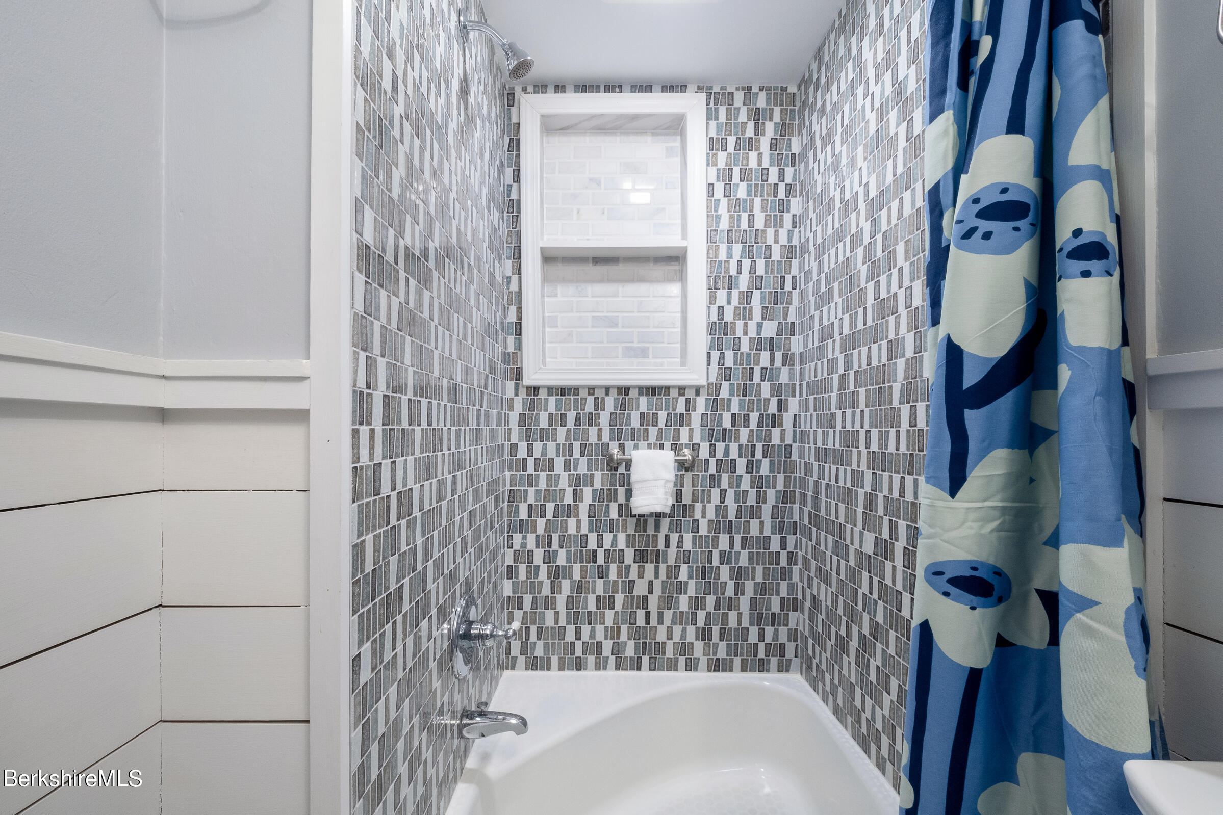 7 Hawthorne Road Stockbridge, MA 01262 - Photo 30 of 41 a bathroom with a shower and a sink