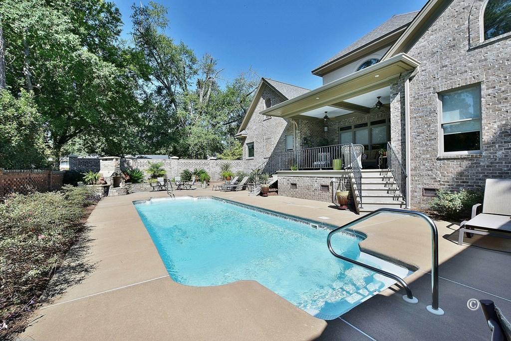 2408 Country Club Road Columbus, GA 31906 - Photo 37 of 45 Salt water pool