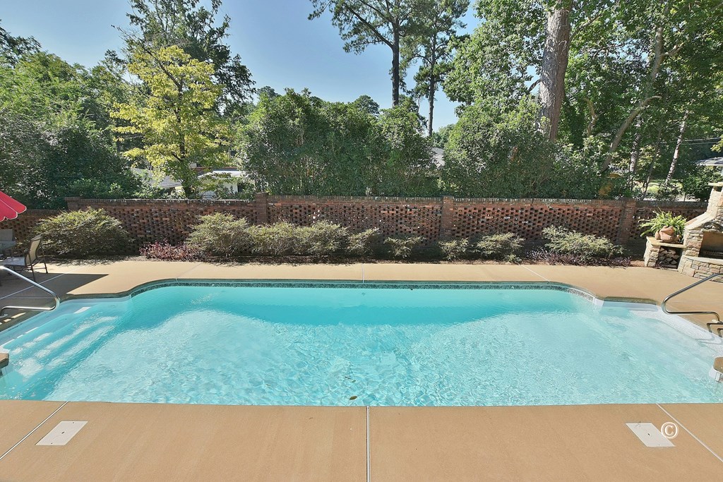 2408 Country Club Road Columbus, GA 31906 - Photo 38 of 45 Salt water pool