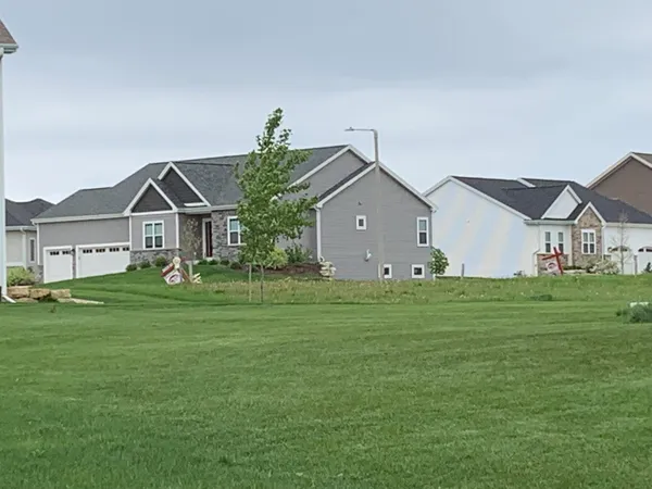 $199,900 | 9924 Shining Willow Street, Middleton, WI 53562