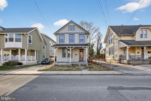 a front view of a building with street view