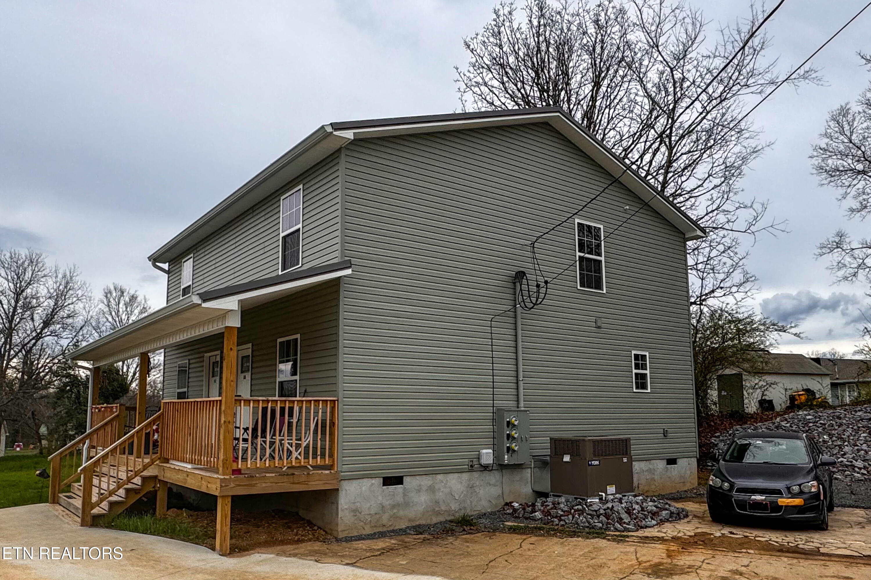 147-149 Oak Street Athens, TN 37303 - Photo 2 of 2 IMG_6854_jpg