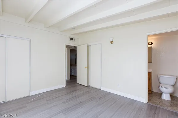 $1,500 | 232 Hillcrest Drive, Henderson, NV 89015