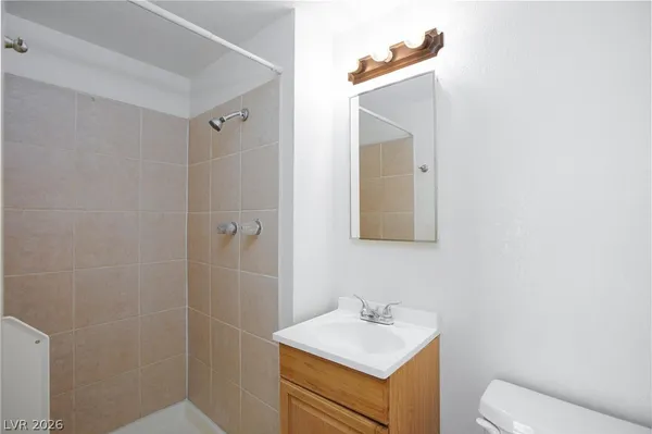 $1,500 | 232 Hillcrest Drive, Henderson, NV 89015