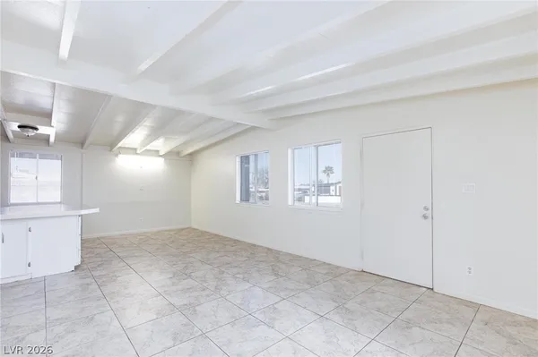 $1,500 | 232 Hillcrest Drive, Henderson, NV 89015