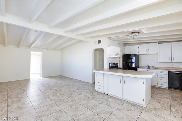 $1,500 | 232 Hillcrest Drive, Henderson, NV 89015