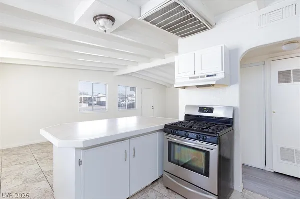 $1,500 | 232 Hillcrest Drive, Henderson, NV 89015