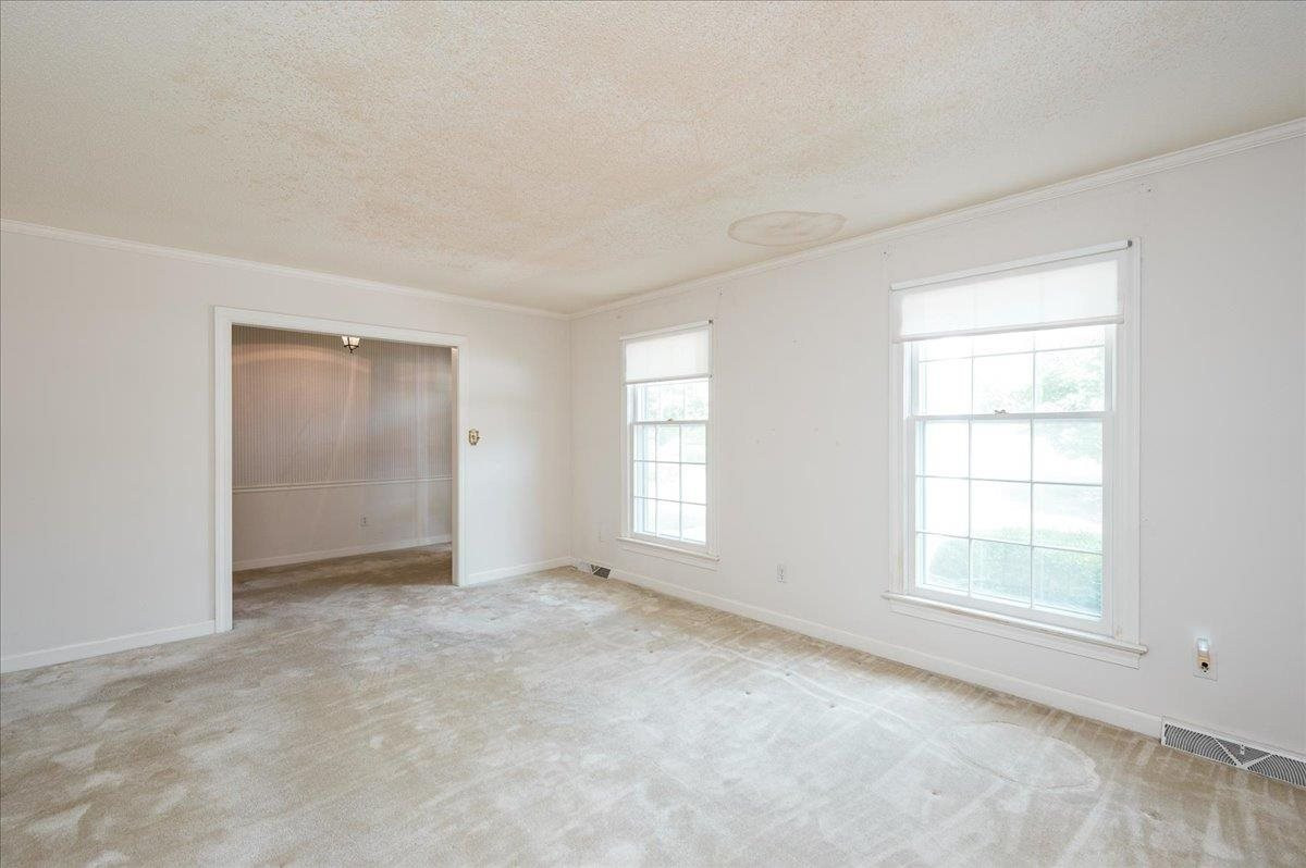 1007 Braxton Court Raleigh, NC 27606 - Photo 14 of 28 Photo 14