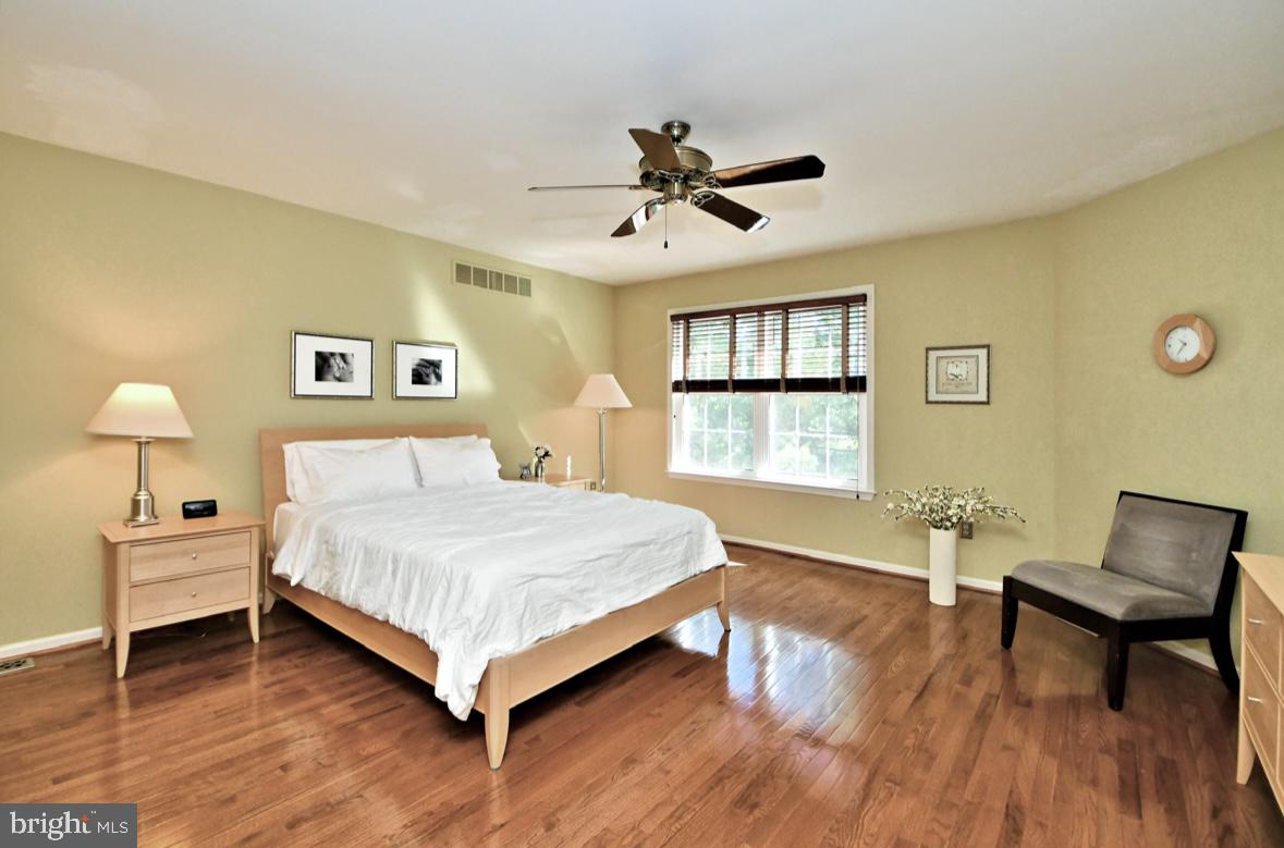 209 Primrose Lane Maple Glen, PA 19002 - Photo 21 of 37 Main Bedroom with Hardwood flooring
