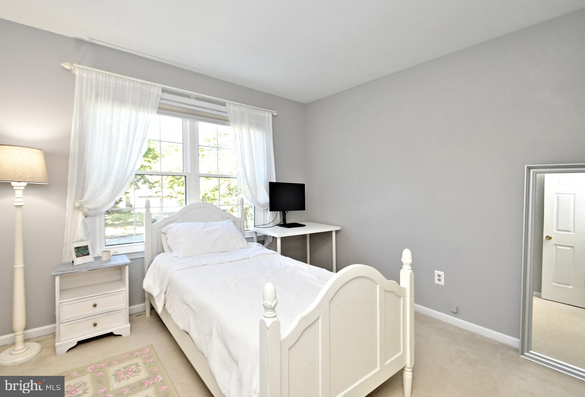 209 Primrose Lane Maple Glen, PA 19002 - Photo 27 of 37 3rd Bedroom