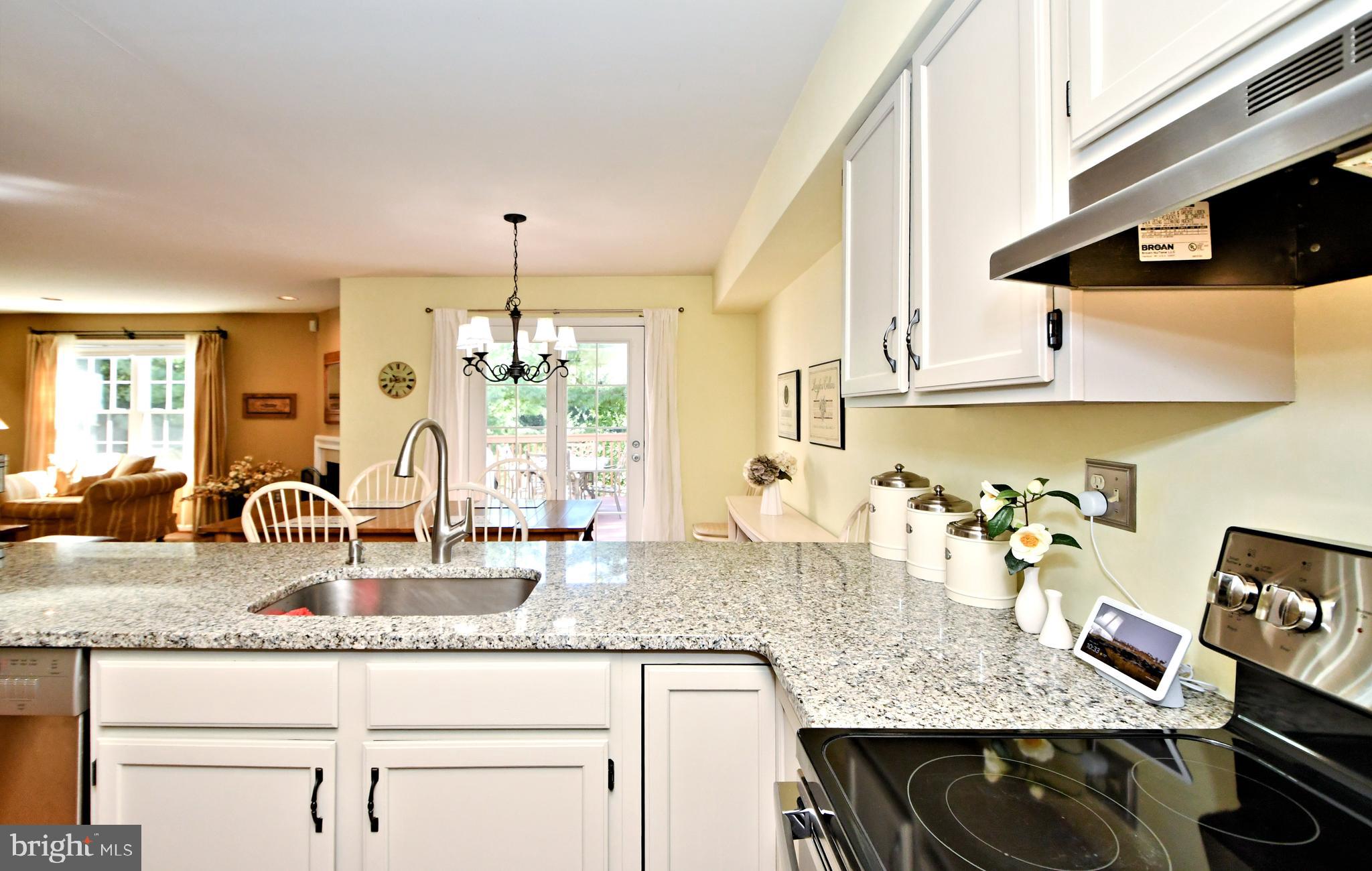 209 Primrose Lane Maple Glen, PA 19002 - Photo 8 of 37 Newer Granite Tops