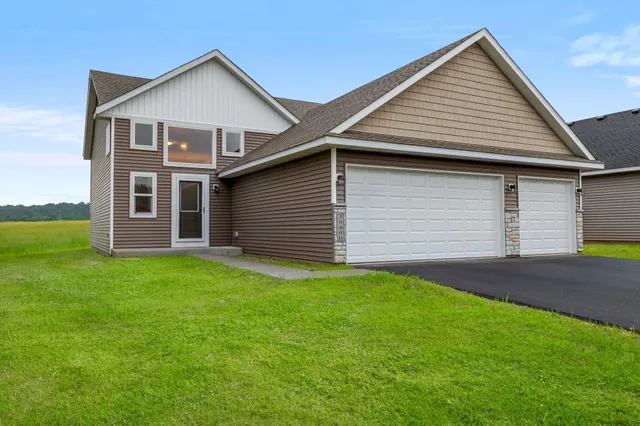 $399,850 | 337 Ridge Road, Le Sueur, MN 56058