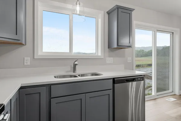 $394,850 | 337 Ridge Road, Le Sueur, MN 56058